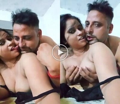 indian-xxx-film-very-horny-sexy-couple-having-viral-mms.jpg