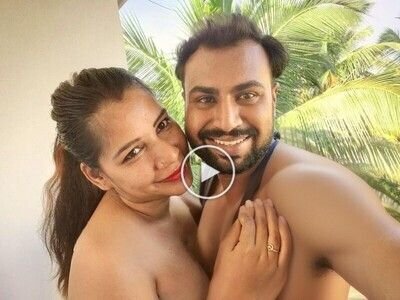 xx-indian-beautiful-horny-sexy-couple-having-viral-mms-HD.jpg