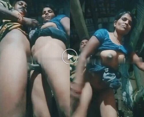 Village-desi-sex-anty-com-standing-fuck-devar.jpg