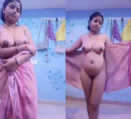 Very-beautiful-hot-big-boobs-desibhabhisex-nude-showing-mms.jpg